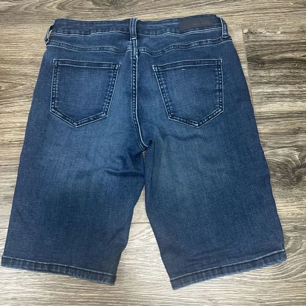 Calvin Klein City Short, Color Blue Size 2 - Picture 3 of 6